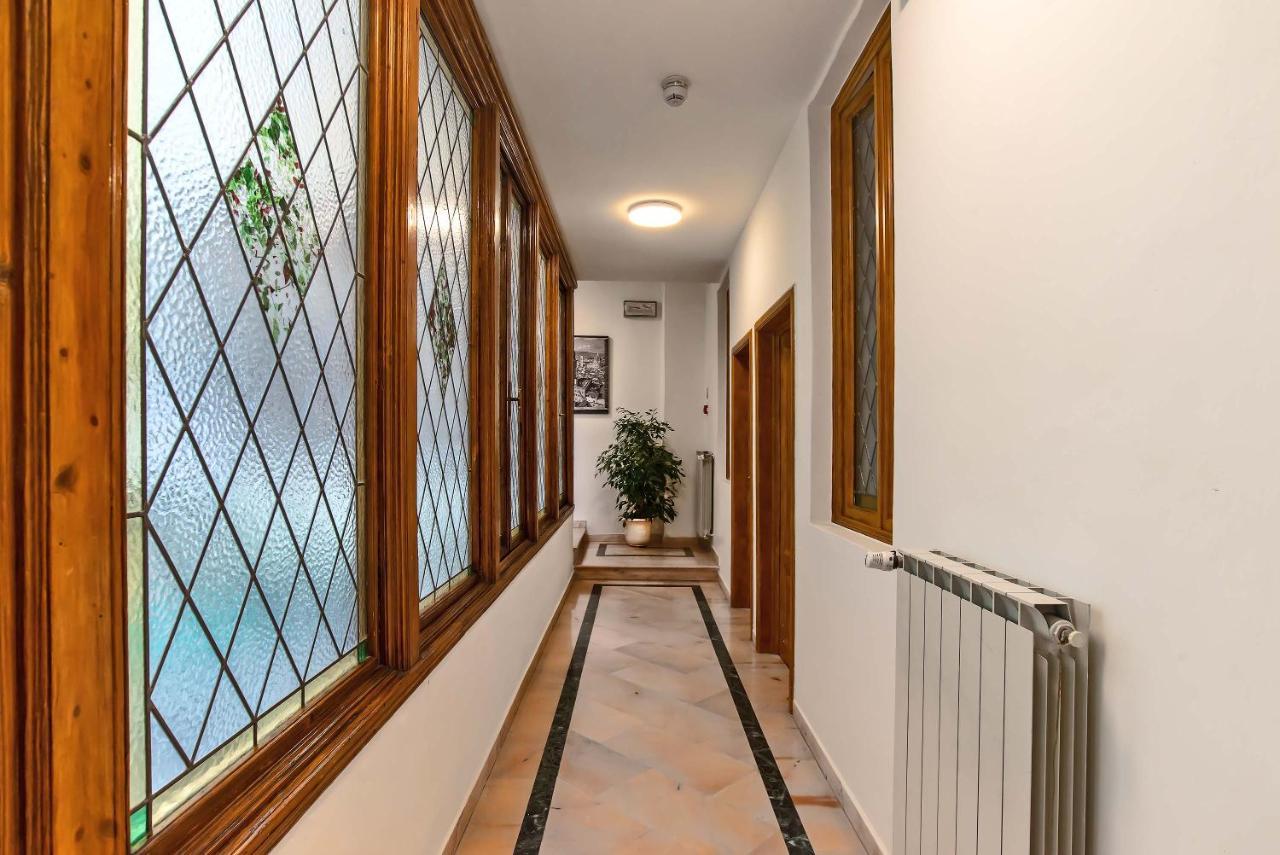 Hotel Accademia Florence Exterior photo